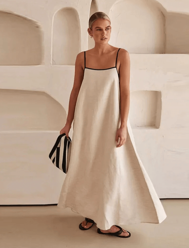 Elegant Women's Fashion E-Commerce Business For Sale